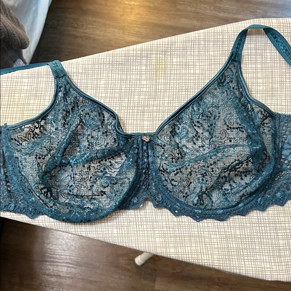 Lace Underwire Bra in Teal
